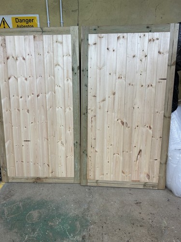 Large pair wooden treated - wooden,