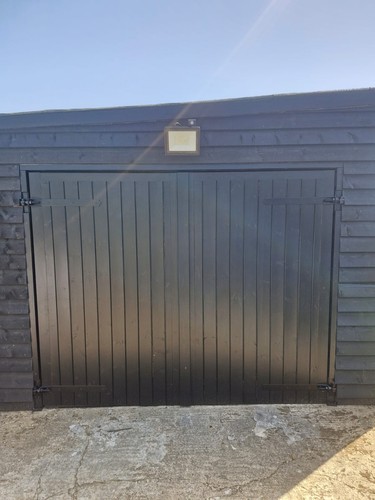 Wooden flat top garage doors - wooden,